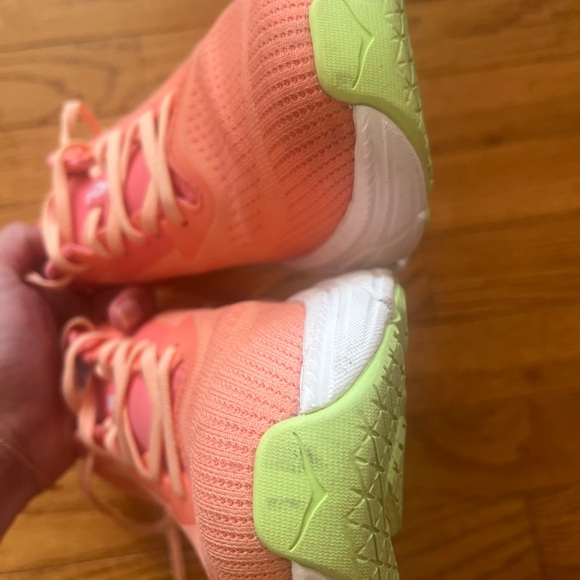 Hoka Arahi 7 - Coral - Picture 5 of 11